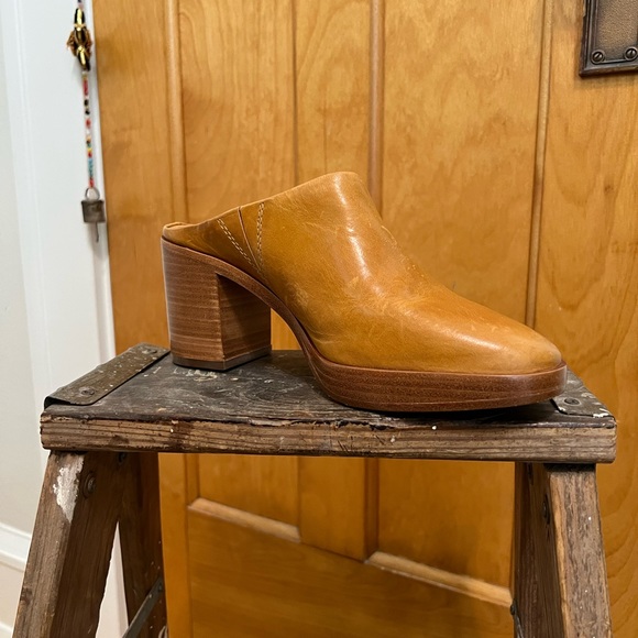 Frye slip on shoes - Picture 3 of 8